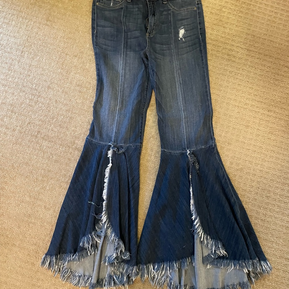 Sneak Peek boutique FUN fringe jeans. Bought in Nashville!